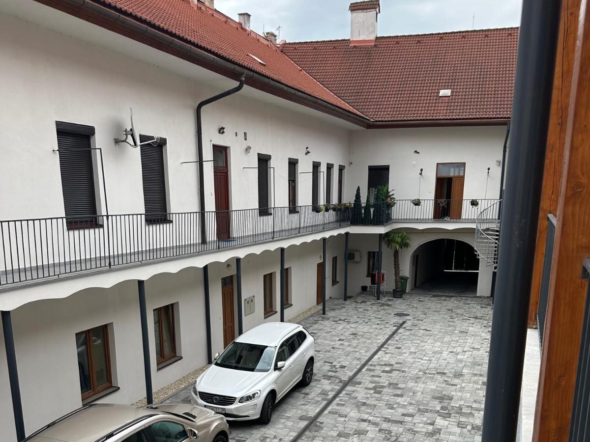 No 21 Apartment I Kosice Bagian luar foto